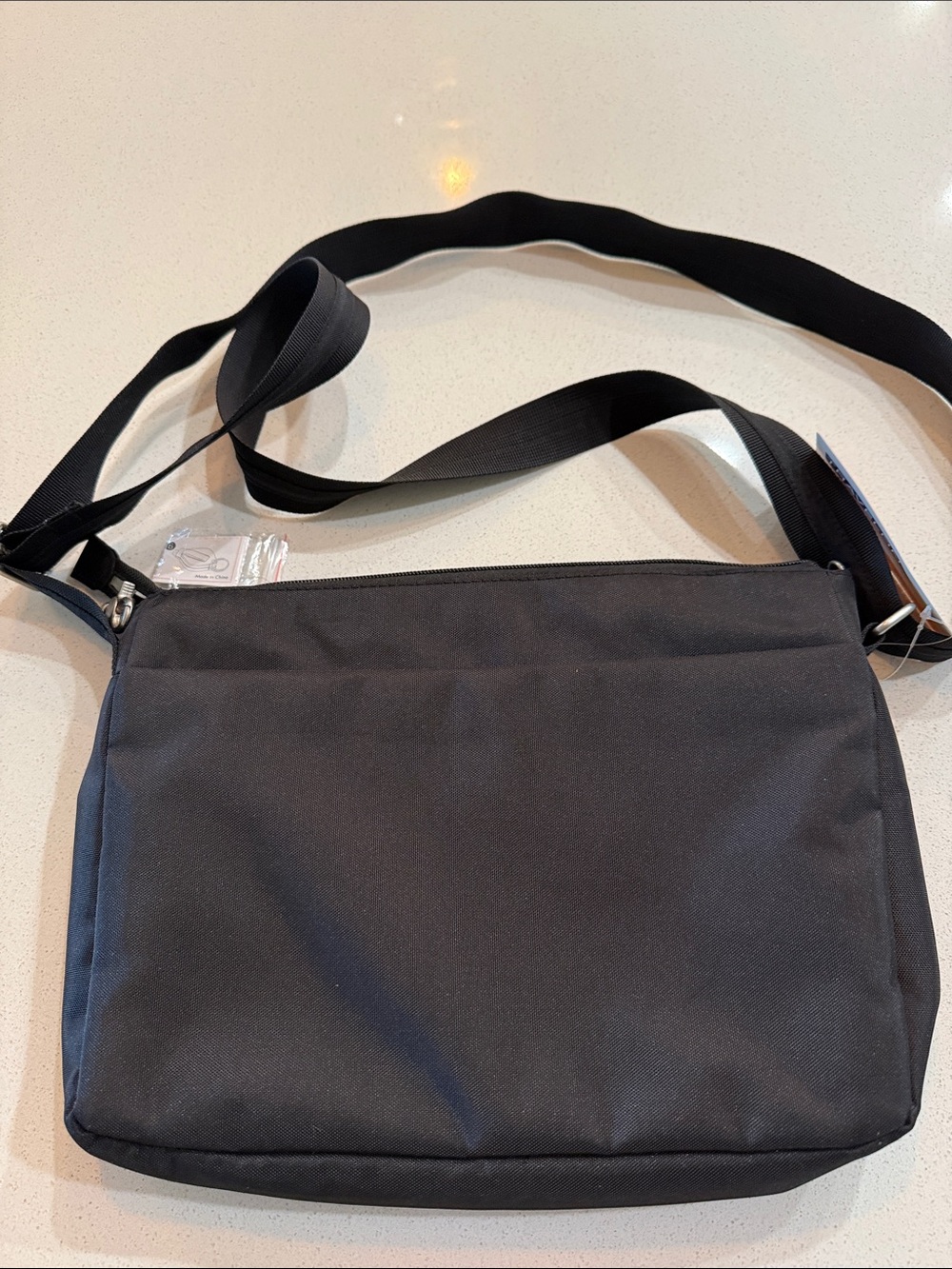 Travelon Black Bag with Lots of pockets Pockets NWT - Picture 7 of 7
